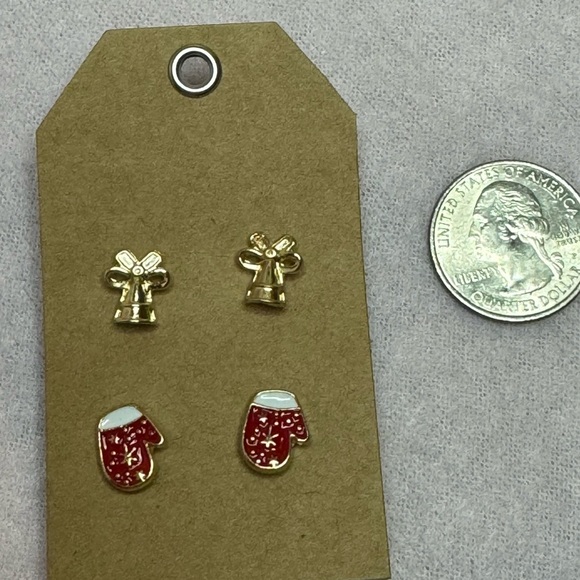 2 pair Christmas earrings - Picture 1 of 2